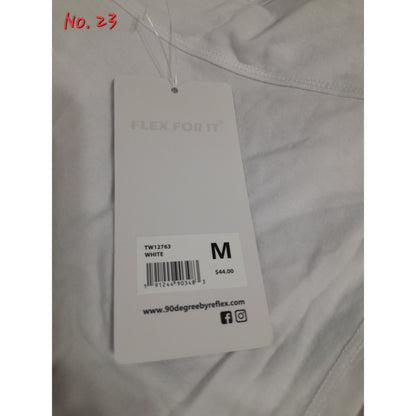 No. 23 Blusa deportiva color blanco para mujer 90° by reflex (2 piezas)